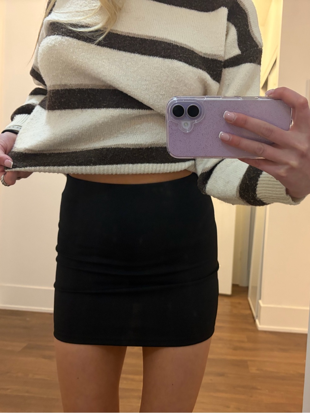 Black Bodycon Pencil Mini Skirt XS - Picture 2 of 5